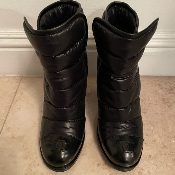RARE CHANEL Cap Toe Puffer Winter Snow Ski Booties Boots - Picture 9 of 11